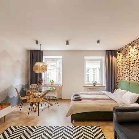 Stylish Flat Self Check-in & Netflix Appartamento Leopoli